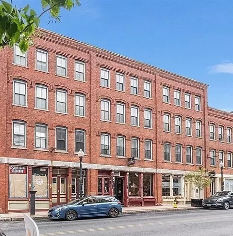 24 Washington St #404, Haverhill, MA 01832