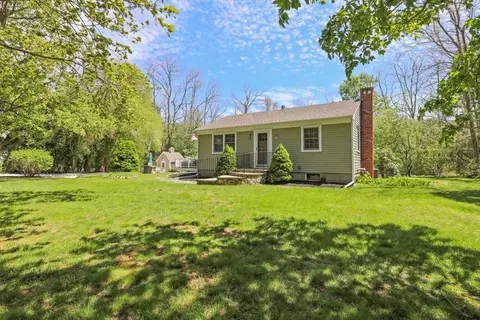 33 Beach Rd, Orleans, MA 02653
