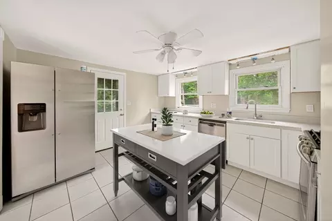 190 Hathaway St, Wareham, MA 02571 photo 6