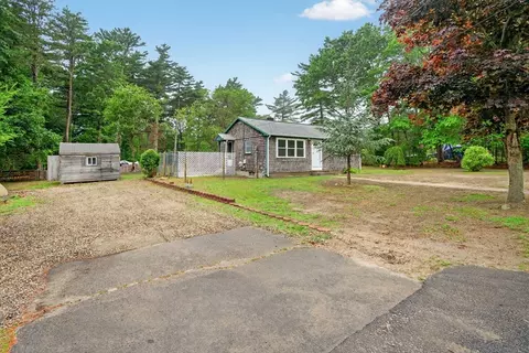 190 Hathaway St, Wareham, MA 02571 photo 2