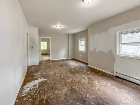 23 Eldert St, Springfield, MA 01109 photo 17