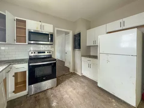 23 Eldert St, Springfield, MA 01109 photo 7