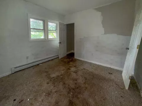 23 Eldert St, Springfield, MA 01109 photo 8