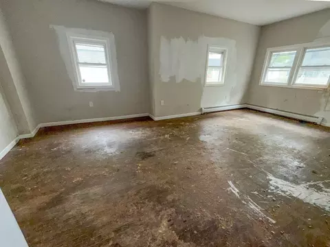 23 Eldert St, Springfield, MA 01109 photo 16