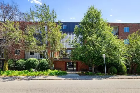 64 Willard St #303, Quincy, MA 02169