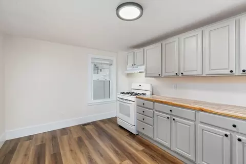 16 Rantoul St, Beverly, MA 01915 photo 10
