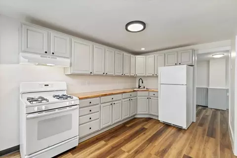 16 Rantoul St, Beverly, MA 01915 photo 11