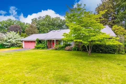 120 Holly Rd, Marshfield, MA 02050