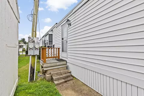 28 Dots Ln, Onset, MA 02558 photo 25