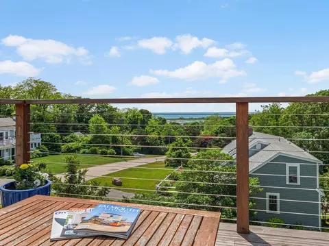 50 View Crst, Falmouth, MA 02540