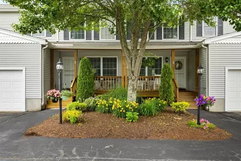 48 Finch Rd #2, Raynham, MA 02767 photo 2