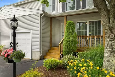 48 Finch Rd #2, Raynham, MA 02767