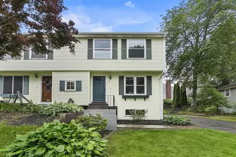 18 Nanita St, Worcester, MA 01604