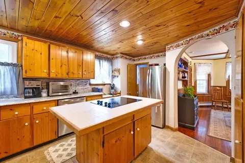 633 Charles St, Fall River, MA 02724 photo 21