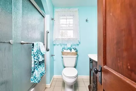 633 Charles St, Fall River, MA 02724 photo 27