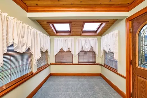 633 Charles St, Fall River, MA 02724 photo 8