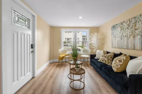 29 Beaver St, Salem, MA 01970