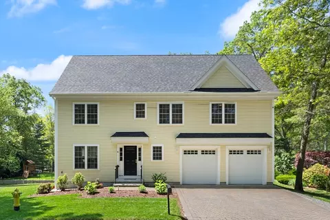 18 Massasoit Trl, Littleton, MA 01460