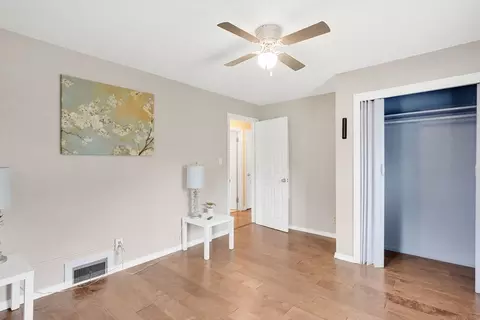 Bedroom - 122 Brookside Cir, Springfield, MA 01129 photo 4 of 6