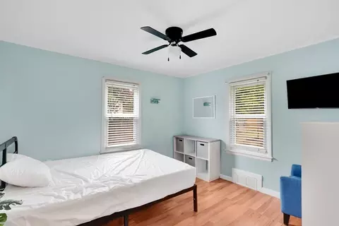 Bedroom - 122 Brookside Cir, Springfield, MA 01129 photo 1 of 6