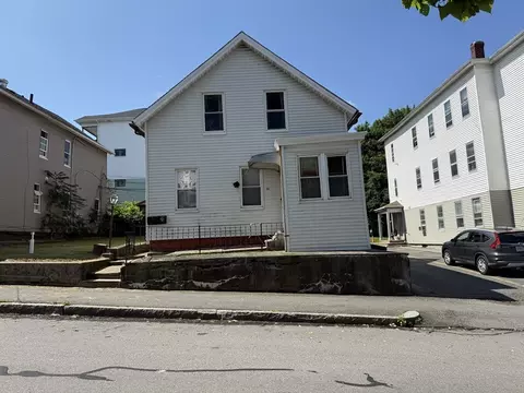 64 Suffolk St, Worcester, MA 01604 photo 3