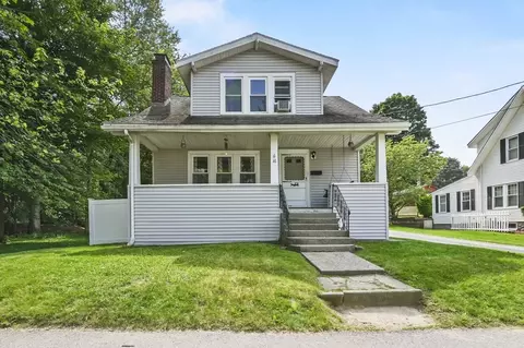 16 Boyce St, Worcester, MA 01603