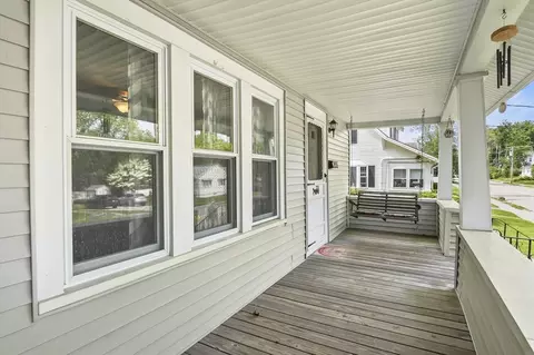 Exterior - 16 Boyce St, Worcester, MA 01603 photo 3 of 8