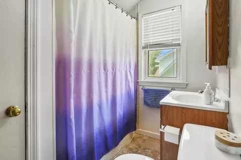 Bath - 16 Boyce St, Worcester, MA 01603 photo 1 of 1