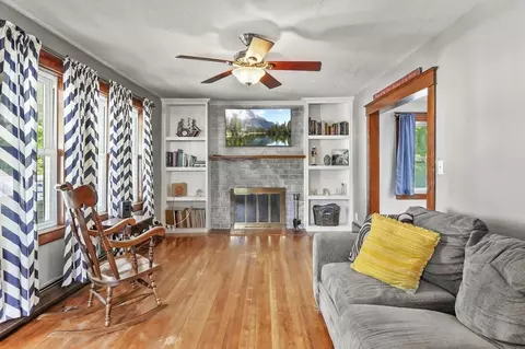 Living - 16 Boyce St, Worcester, MA 01603 photo 1 of 2