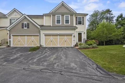 57 Kendall Ct #19, Bedford, MA 01730