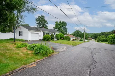 3 Sears Ave, Webster, MA 01570 photo 27