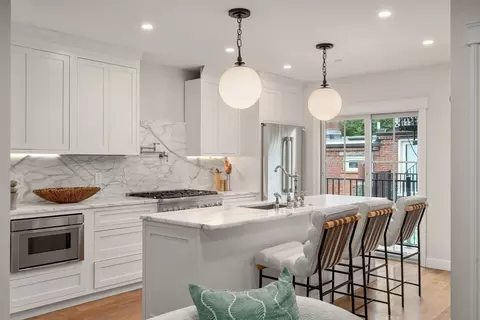 27 Mystic #2, Charlestown, MA 02129
