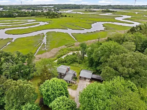 146 Chief Justice Cushing Hwy, Scituate, MA 02066