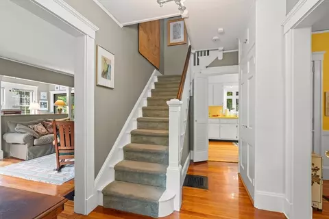 21 Marsh St, Dedham, MA 02026 photo 5