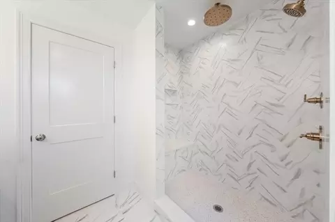 Bath - 93 East St, Upton, MA 01568 photo 2 of 4