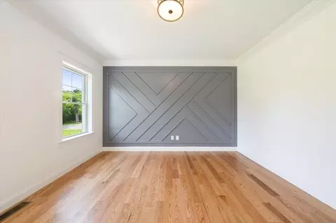 Living - 93 East St, Upton, MA 01568 photo 3 of 3