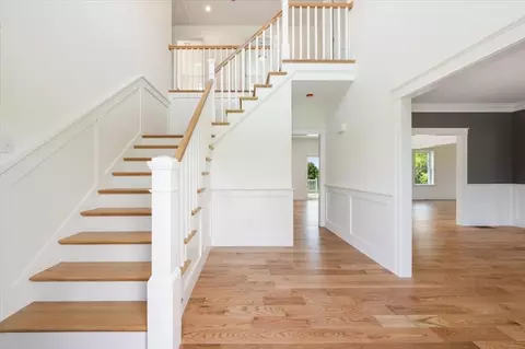 Entry Way - 93 East St, Upton, MA 01568 photo 2 of 4