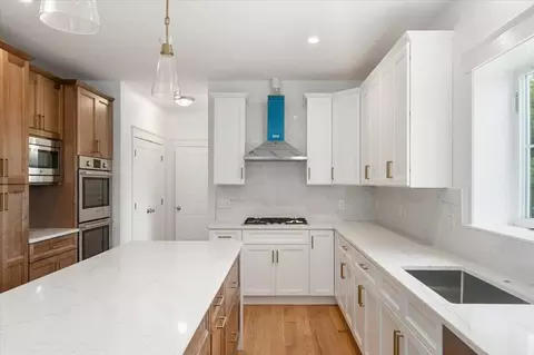 Kitchen - 93 East St, Upton, MA 01568 photo 5 of 9