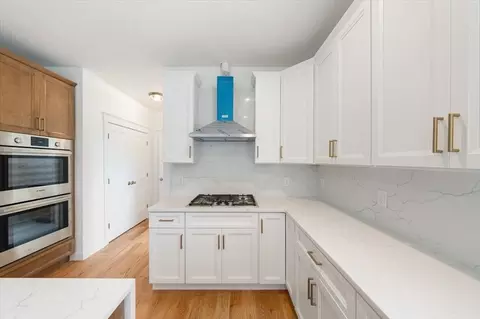 Entry Way - 93 East St, Upton, MA 01568 photo 1 of 4