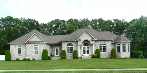 99 Elizabeth St, Feeding Hills, MA 01030