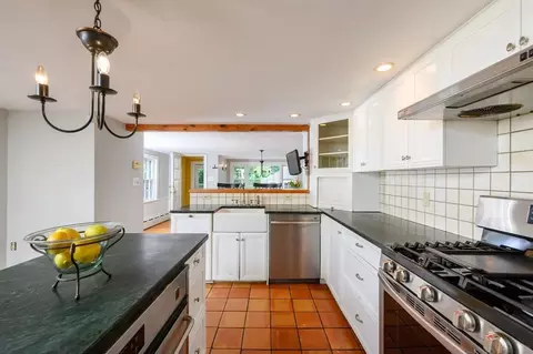 651 Main St, Hingham, MA 02043 photo 5