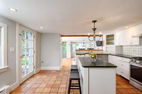 651 Main St, Hingham, MA 02043 photo 2