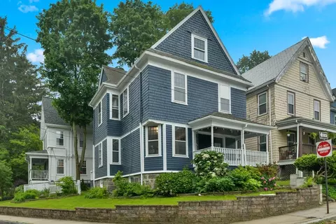 69 Dracut, Dorchester Center, MA 02124