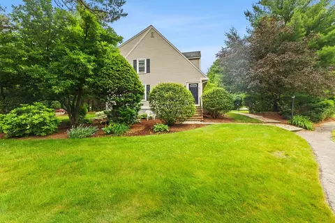 23 Morgan Ln #23, Norton, MA 02766