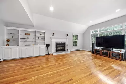 3 Rosewood Ln, Hingham, MA 02043 photo 11
