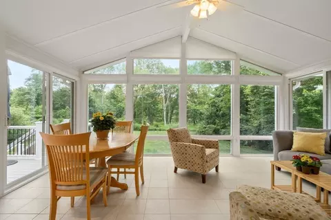 18 Juniper Ln, Framingham, MA 01701 photo 5