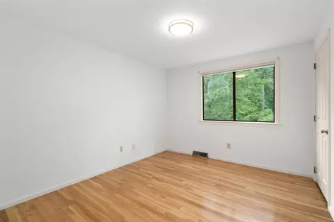 18 Juniper Ln, Framingham, MA 01701 photo 32