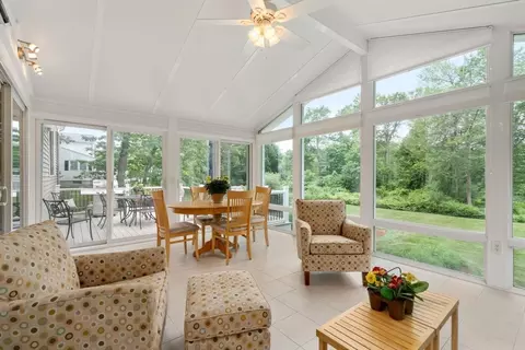 18 Juniper Ln, Framingham, MA 01701 photo 6