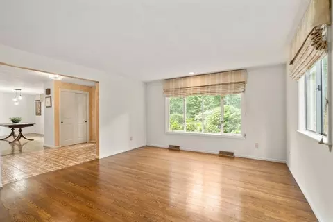 18 Juniper Ln, Framingham, MA 01701 photo 16