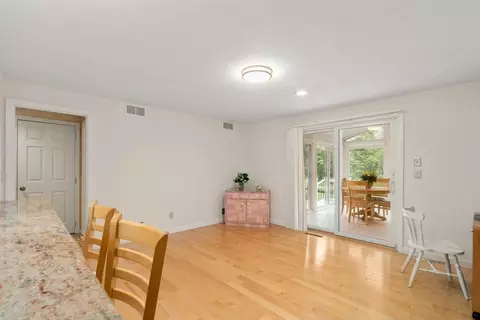 18 Juniper Ln, Framingham, MA 01701 photo 20